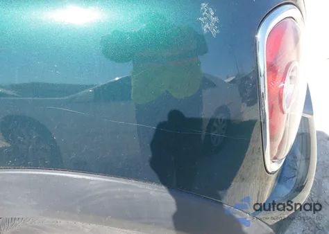 2010 Mini Cooper S из США, поврежденный, VIN WMWMF7C59ATZ72404